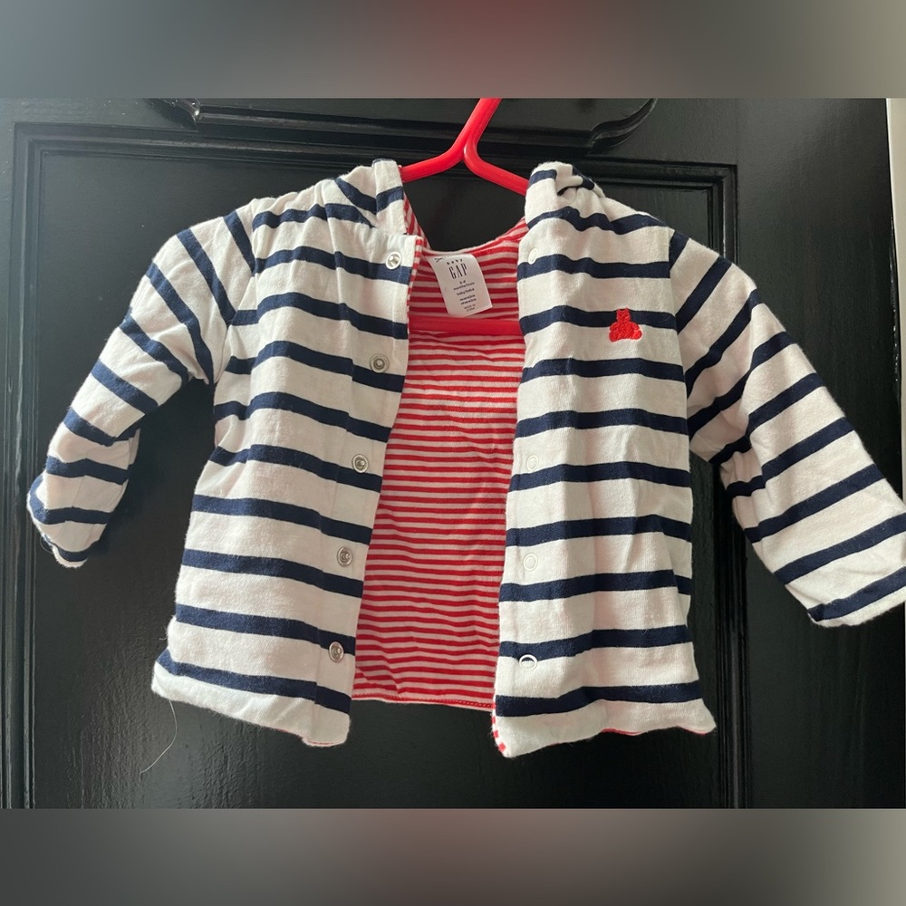 GAP navy and cream cardigan